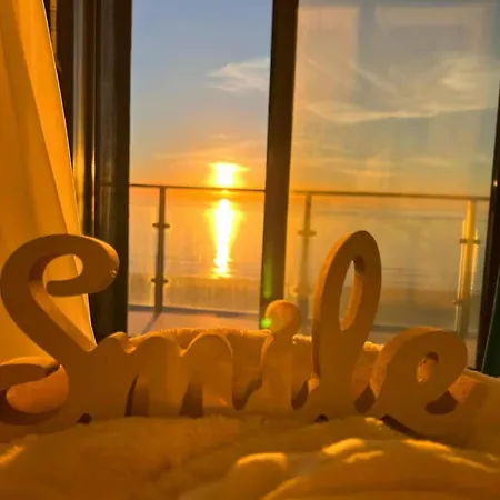 Апартаменты Seaside Dreamview Mamaia Nord